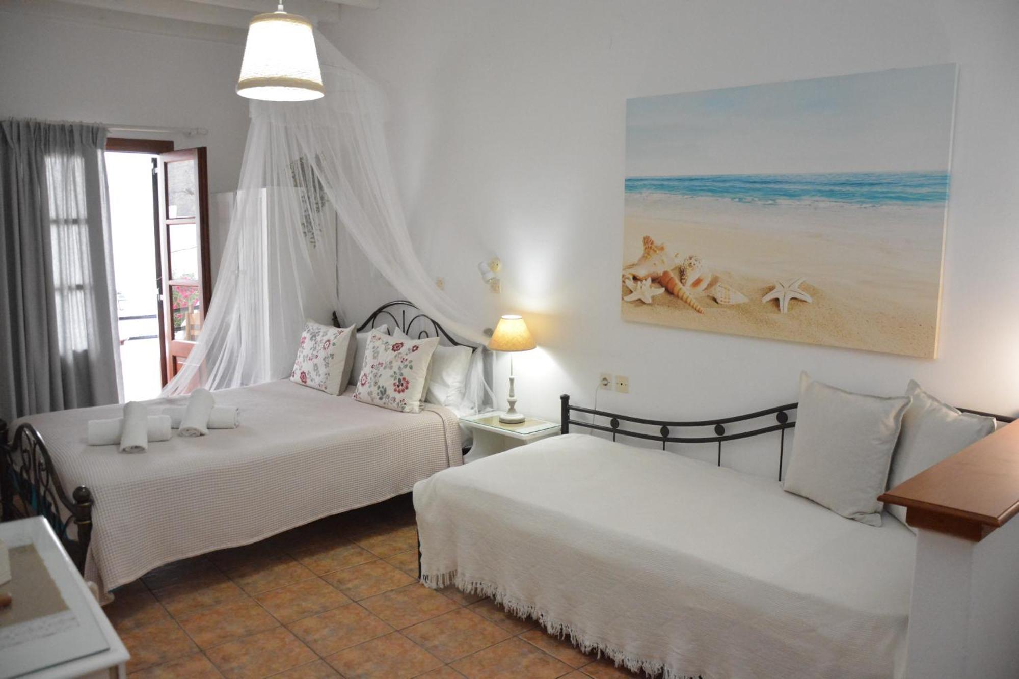 Stefanos Katsaros Studios Skala  Room photo